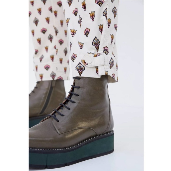 ♥️… Anthropologie Fleurette Printed Corduroy Pants - Picture 5 of 9